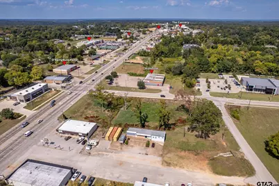 906 S Main St, Lindale, TX 75771 - Photo 28