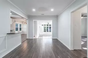 1430 S Glenwood Blvd, Tyler, TX 75701 - Photo 10