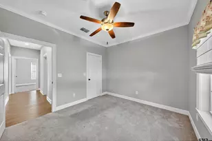 129 Settlers Ct, Palestine, TX 75801 - Photo 8