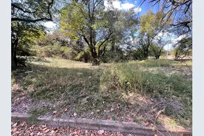 607 S Englewood Ave, Tyler, TX 75701 - Photo 2