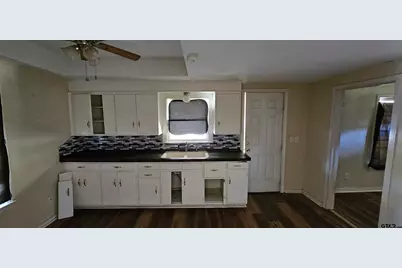 1713 W Frank, Grand Saline, TX 75140 - Photo 12