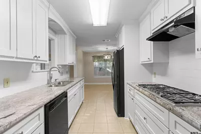 505 Bentley Ct, Tyler, TX 75703 - Photo 8