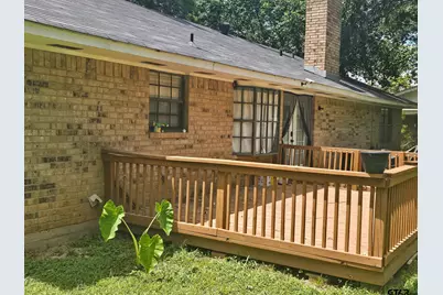 110 Hillcreek Drive, Whitehouse, TX 75791 - Photo 2