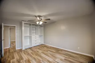 301 1st St, Palestine, TX 75803 - Photo 8