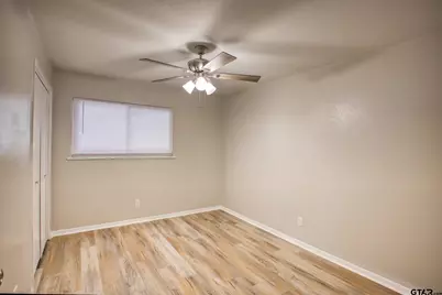 301 First St, Palestine, TX 75803 - Photo 14