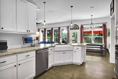 20491 Hwy 110 S, Troup, TX 75789 - Photo 16