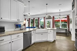 20491 Hwy 110 S, Troup, TX 75789 - Photo 16