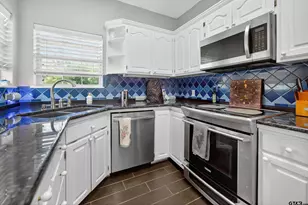 801 Beth Dr, Tyler, TX 75703 - Photo 10