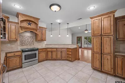 18241 Sunshine Ln, Troup, TX 75789 - Photo 10