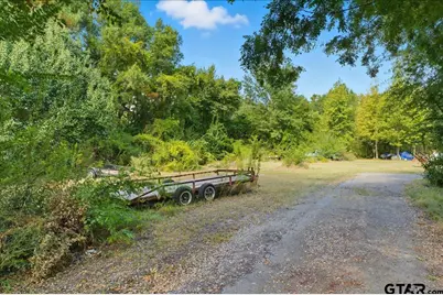 126 W Forest St, Hawkins, TX 75765 - Photo 2