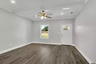 614 N Commerce, Overton, TX 75684 - Photo 2