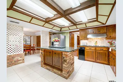 1639 SE Loop 456, Jacksonville, TX 75766 - Photo 10