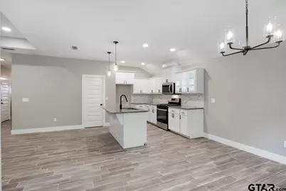 16226 Crossing Circle, Lindale, TX 75771 - Photo 6