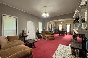 123 E 12th St, Mt Pleasant, TX 75455 - Photo 2