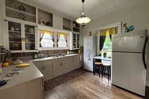123 E 12th St, Mt Pleasant, TX 75455 - Photo 6