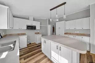 327 Pine Hill Ln, Longview, TX 75605 - Photo 8