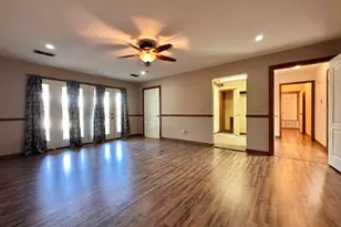 580 Oakwood Dr, Kilgore, TX 75662 - Photo 36