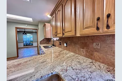 580 Oakwood Dr, Kilgore, TX 75662 - Photo 16