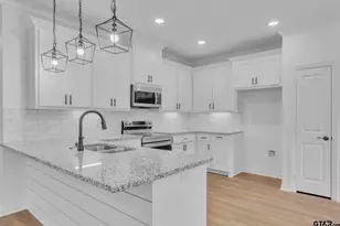 1410 W Connally St, Tyler, TX 75701 - Photo 10