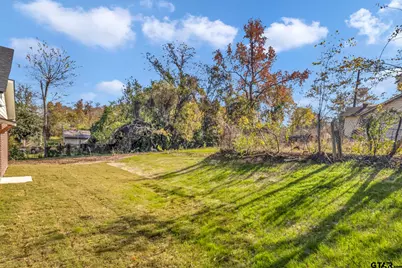 1410 W Connally St, Tyler, TX 75701 - Photo 28