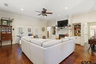 374 Royal Cir, Whitehouse, TX 75791 - Photo 4