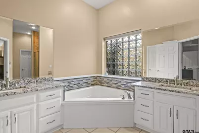 2301 S Williams Avenue, Mt Pleasant, TX 75455 - Photo 26