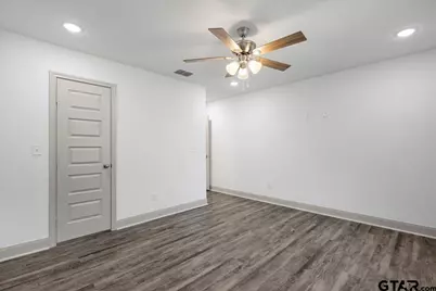 210 Cross St, Bullard, TX 75757 - Photo 14