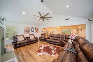 400 Crestview, Hughes Springs, TX 75656 - Photo 10