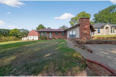 109 Maxine St, Mineola, TX 75773 - Photo 2