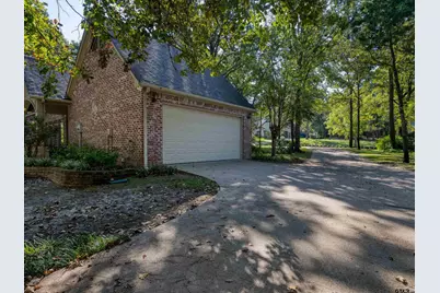 1940 Stonehill Drive, Tyler, TX 75703 - Photo 46