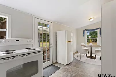 510 N Main St, Lindale, TX 75771 - Photo 8