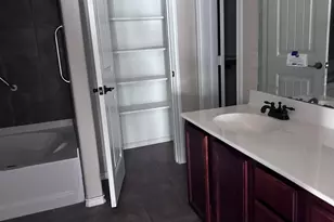 400 Hyde Park, Chandler, TX 75758 - Photo 4