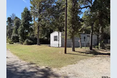 864 Elizabeth Dr, Bullard, TX 75757 - Photo 2