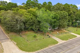 710 W 1st St, Hughes Springs, TX 75656 - Photo 8