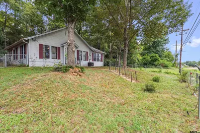 710 W 1st Street, Hughes Springs, TX 75656 - Photo 2