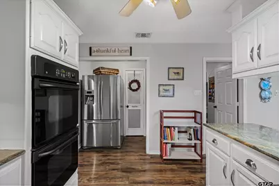 150 Green Oak, Holly Lake Ranch, TX 75765 - Photo 16