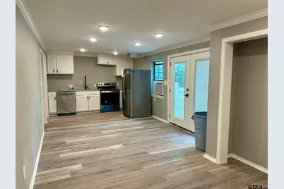 419-B Troup Hwy, Tyler, TX 75701 - Photo 2