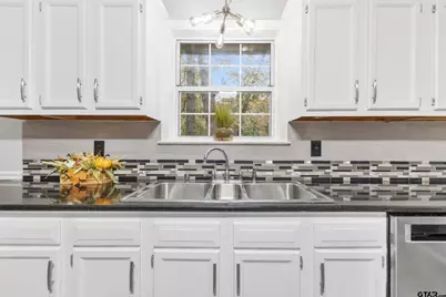 109 King Lyle Rd, Scroggins, TX 75480 - Photo 14