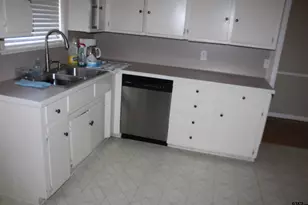 8202 Purdue, Tyler, TX 75703 - Photo 6
