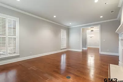 1103 Laurelwood Dr, Tyler, TX 75703 - Photo 6