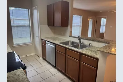 613 Hagan Rd, Whitehouse, TX 75791 - Photo 4