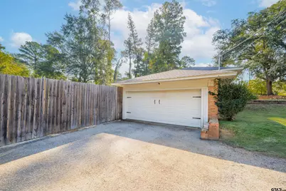1900 W Hoyt Dr., Longview, TX 75601 - Photo 28