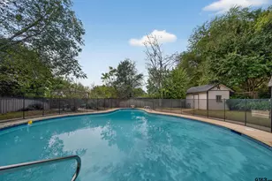 707 N Sherwood Dr, Overton, TX 75684 - Photo 38