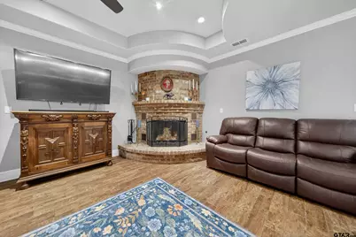 707 N Sherwood Drive, Overton, TX 75684 - Photo 6