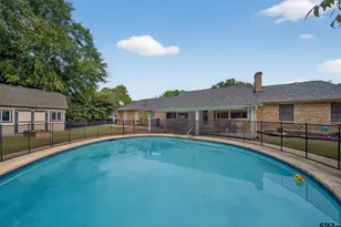 707 N Sherwood Dr, Overton, TX 75684 - Photo 4