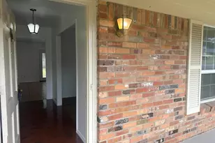 2213 Suanne Dr, Tyler, TX 75701 - Photo 2