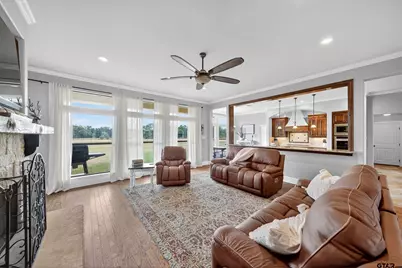 2621 Anderson County Rd 2212, Palestine, TX 75803 - Photo 10