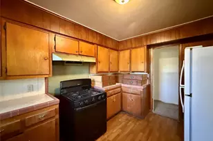208 W Main St, Cumby, TX 75433 - Photo 8