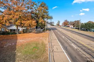 1702 W 1st St, Mt Pleasant, TX 75455 - Photo 38
