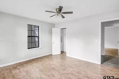 322 E Martin Luther King Jr Blvd, Tyler, TX 75702 - Photo 6